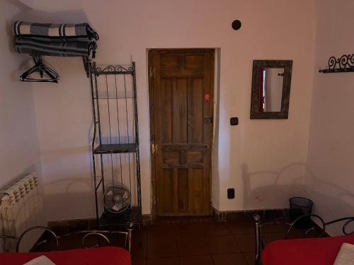 Fundalucia Guesthouse - Tap to explore photos