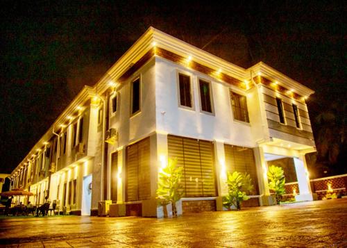 . Great Majesty Hotel