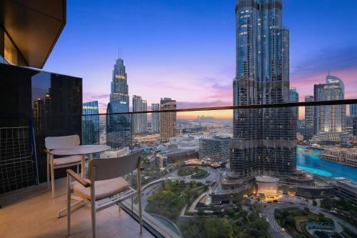 Full Burj View 3BR Address Opera 4 Min Dubai Mall, Dubai