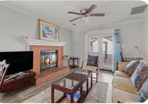 Cozy Retreat! in Fayetteville (GA)