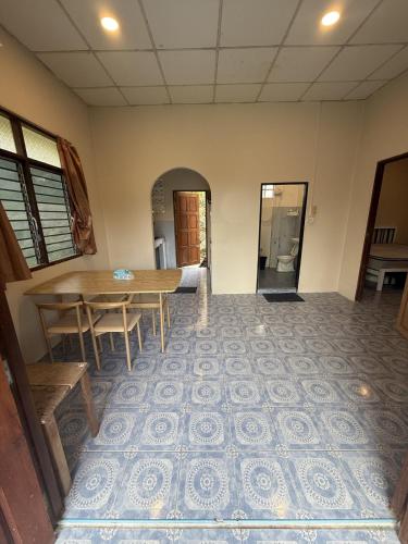 Partial Seaview Bungalow Near Sairee in Taa Then Bay