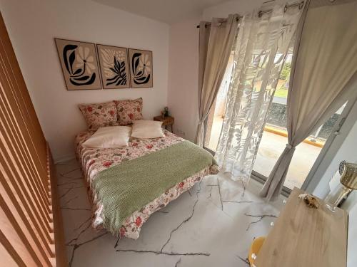 Studio neuf élégant- calme & cosy - Location saisonnière - Oyonnax