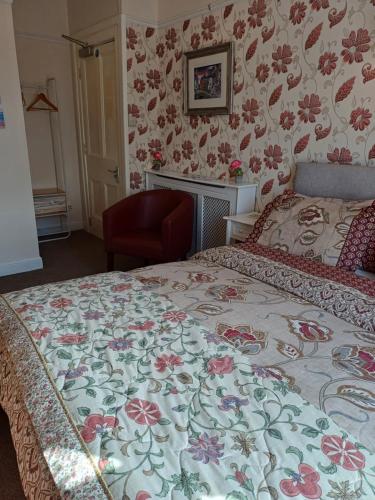 3 twin beds