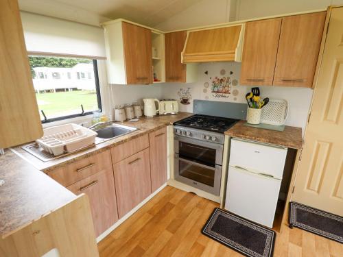 Southview Leisure Park - Firs 83 - image 2