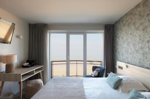 Beach Hotel Helios by CW Hotel Collection in Blankenberge