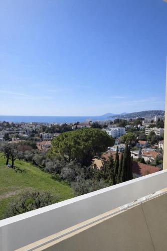 Sea View Riviera, Charmant 3 pieces vue mer panoramique, 2 chambres, 4P, PK, AC in Laval