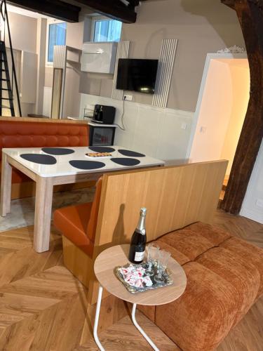 Central Apartment 6 a 8 people Notre Dame de Paris - image 9