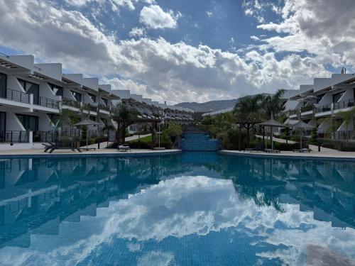 Studio Penthouse in Pearl Island Esentepe North Cyprus – khách sạn tại Esentepe
