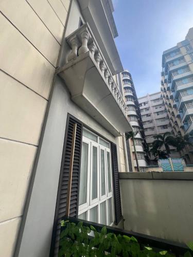 Marvinn's by LVH - 150 Newport Boulevard, Studio Balcony near NAIA, Manila (photo 8)