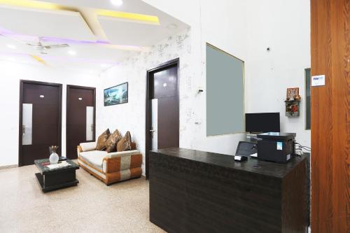 Collection O Tipsyy Inn – Gurgaon, NY
