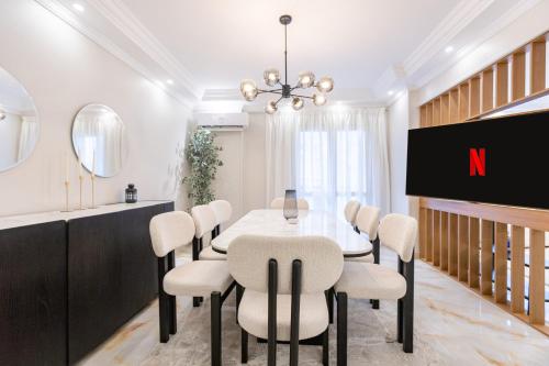 Cairo Homes Modern 3BR Apartment in Zamalek - image 7