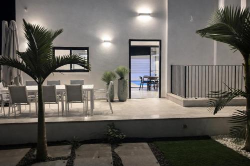 Sea 300 Villa in 미그달