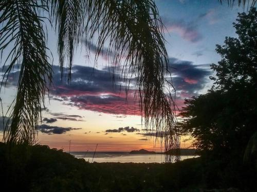 Alentours, CasaMyra American Gourmet Breakfast Included in Panama
