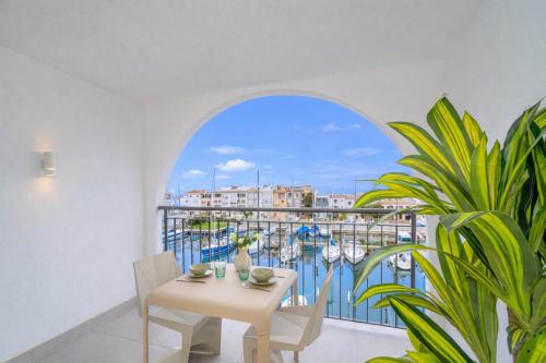 Milenial Immo B347 - Luxury Seafront canal views Empuriabrava