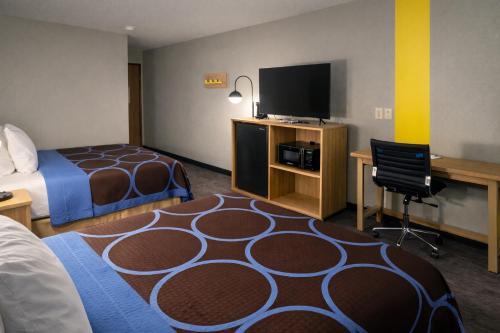 Super 8 by Wyndham Lewiston - image 32