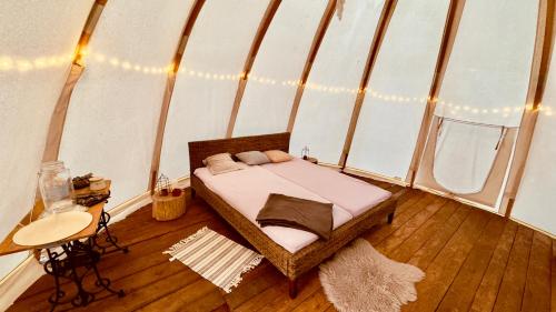 glamping podtrosky in Troskovice