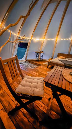 glamping podtrosky in Troskovice