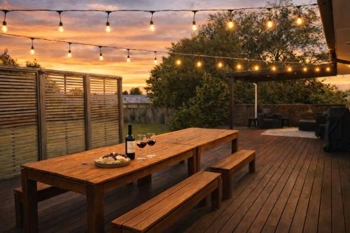 Redwoods Retreat Rotorua Private 3BR Home – khách sạn tại Lynmore