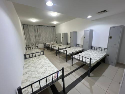 ALEX Hostel - Bed in shared room - C2602 in Шарджа