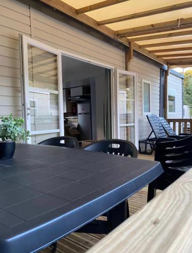 Mobilhome proche océan, piscine chauffée