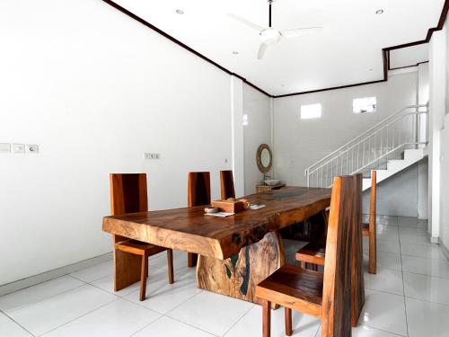 The Lavana Sandat Bali Villa 2 Canggu 3 Bedroom Villa - image 2