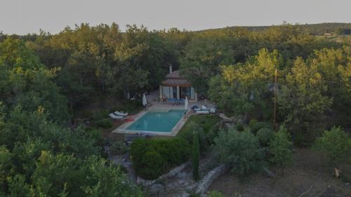 Viesnīcas āriene, Minimalist House With Pool Near The Verdon in Vinon-Sur-Verdon