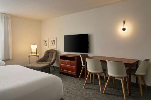 1 queen bed