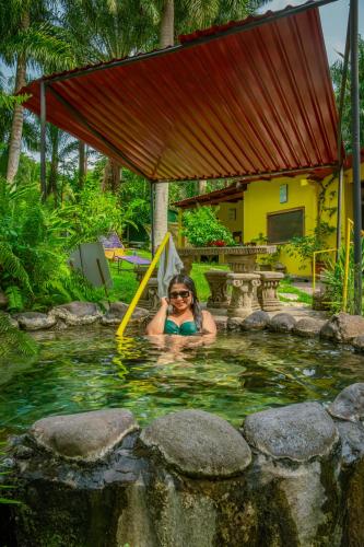 منظر, Thermal Paradise Villa in Comalapa