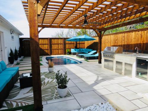 Pool & Game House,Sleeps 10,Billiards – khách sạn tại Tây Dallas