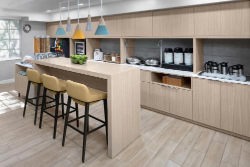 TownePlace Suites by Marriott Fort Lauderdale Weston - image 25