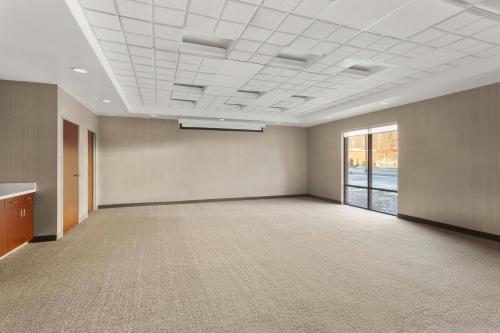 SpringHill Suites Morgantown - image 21