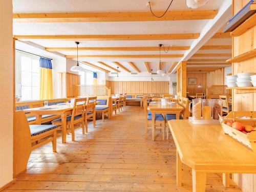 อาหารและเครื่องดื่ม, Stadthotel garni Augsburger Hof in ลันด์สเบิร์ก อาม เล็ค