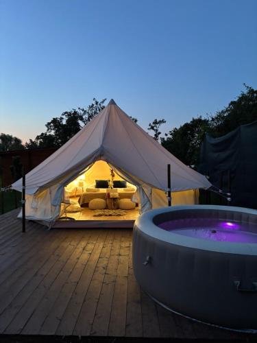 Green Garden Glamping Retezat in Riu De Mori