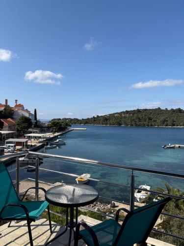 Balkons/terase, Guesthouse Kamarin in Mljet