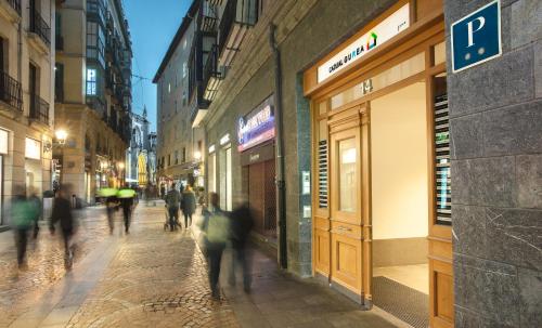 Casual Gurea - image 12