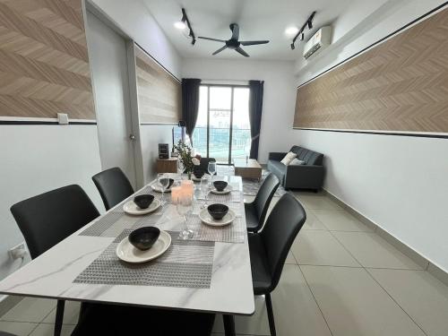 C3 OKR 1-10 pax spacious & comfort near Midvalley - image 14