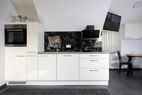 bucătărie, 2-Schlafzimmer Wohnung Klima Parken gratis in Lauingen (Donau)