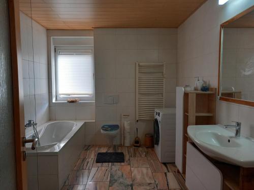 Fürdőszoba, Ferienwohnung Linke "Grünblick" (Ferienwohnung Linke "Grunblick") in Grimma