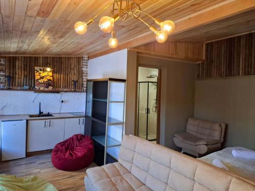 Safari House Tbilisi Wine & Family Hotel – khách sạn tại Gldani-Nadzaladevi