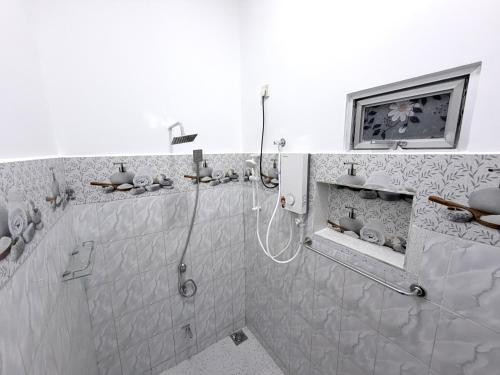 Home Stay Residence - Near Airport - image 5