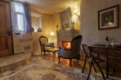 room detail thumbnail 1