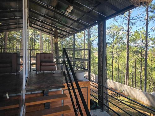 Chalet Moderno entre Pinos con Vista al Bosque in Valle de Angeles