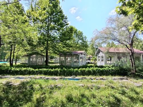 Gabala Semerana Hotel Cottage in 凡當