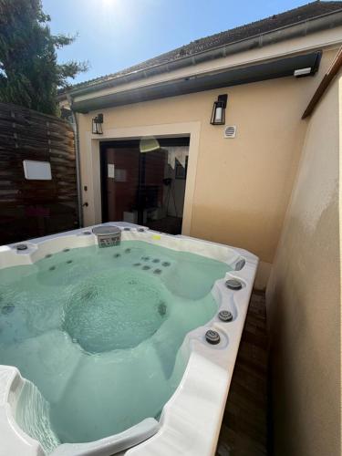 Sylina Spa avec Jacuzzi Privé