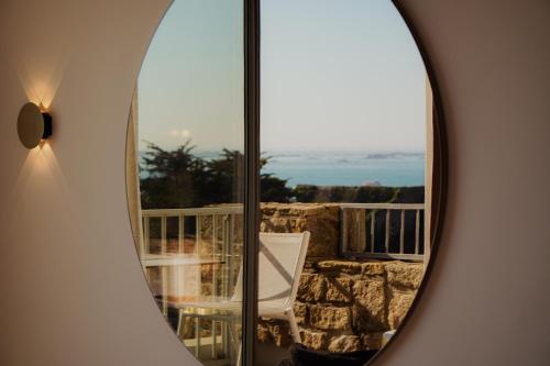 Chambre double avec 1 ou 2 lits, vue sur la mer, terrasse