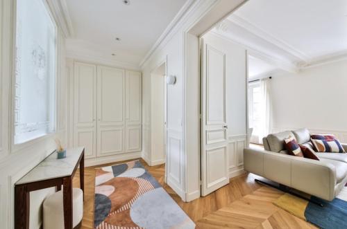 3BR Tour Eiffel Kleber - image 6