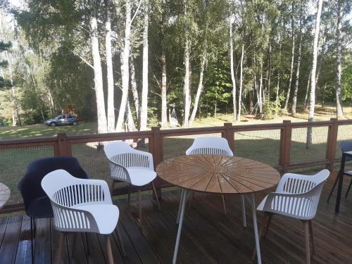 Сад, Hosteria na Mazurach in Даброва