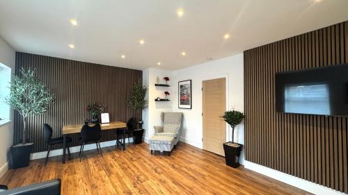 Facilities, Modern 2 Bedroom Apartment near Crosby Beach & Liverpool in Crosby