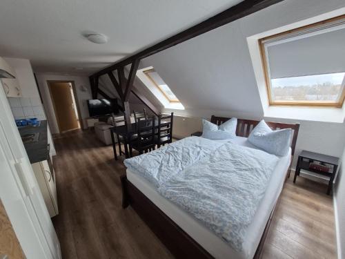 Ferienwohnung und Monteurzimmer Nähe Leuna, Merseburg, Halle und Leipzig (Ferienwohnung und Monteurzimmer Nahe Leuna, Merseburg, Halle und Leipzig) in Mersebourg