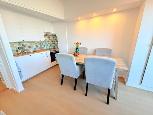 Strandzicht Zandvoort - image 14